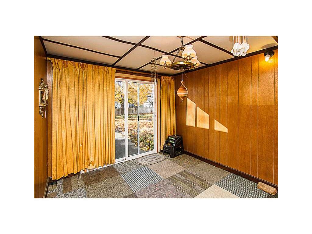 131 White Ave, Warwick, RI 02889 photo 3