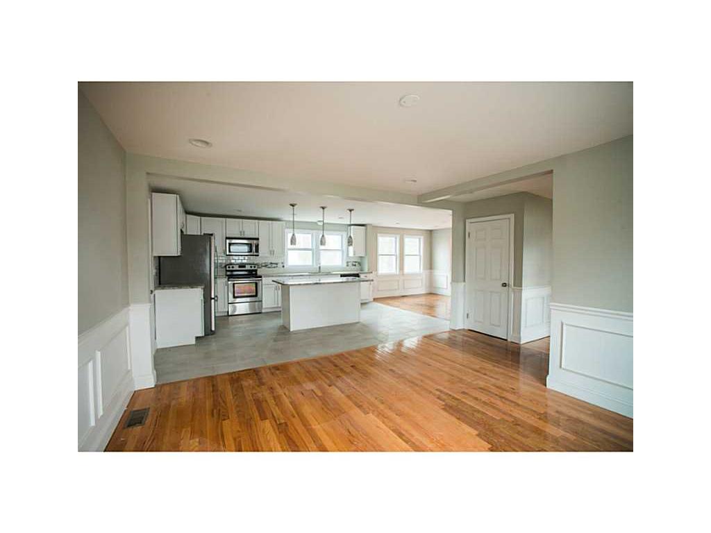 389 Red Chimney Dr, Warwick, RI 02886 photo 8