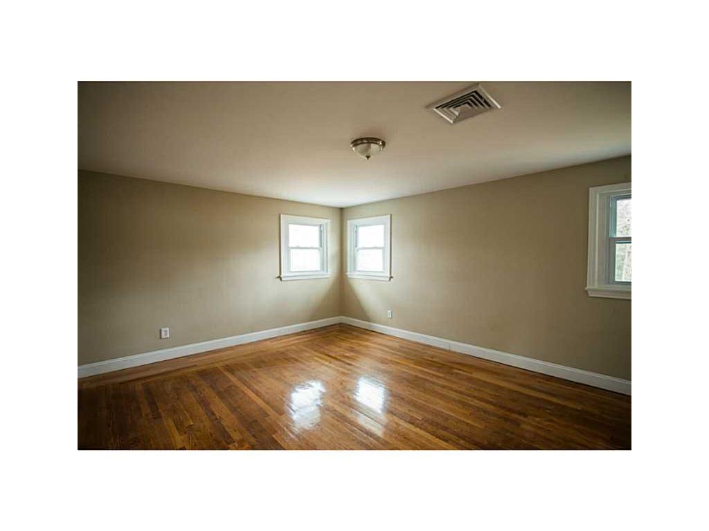 389 Red Chimney Dr, Warwick, RI 02886 photo 15