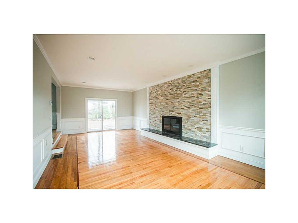 389 Red Chimney Dr, Warwick, RI 02886 photo 12