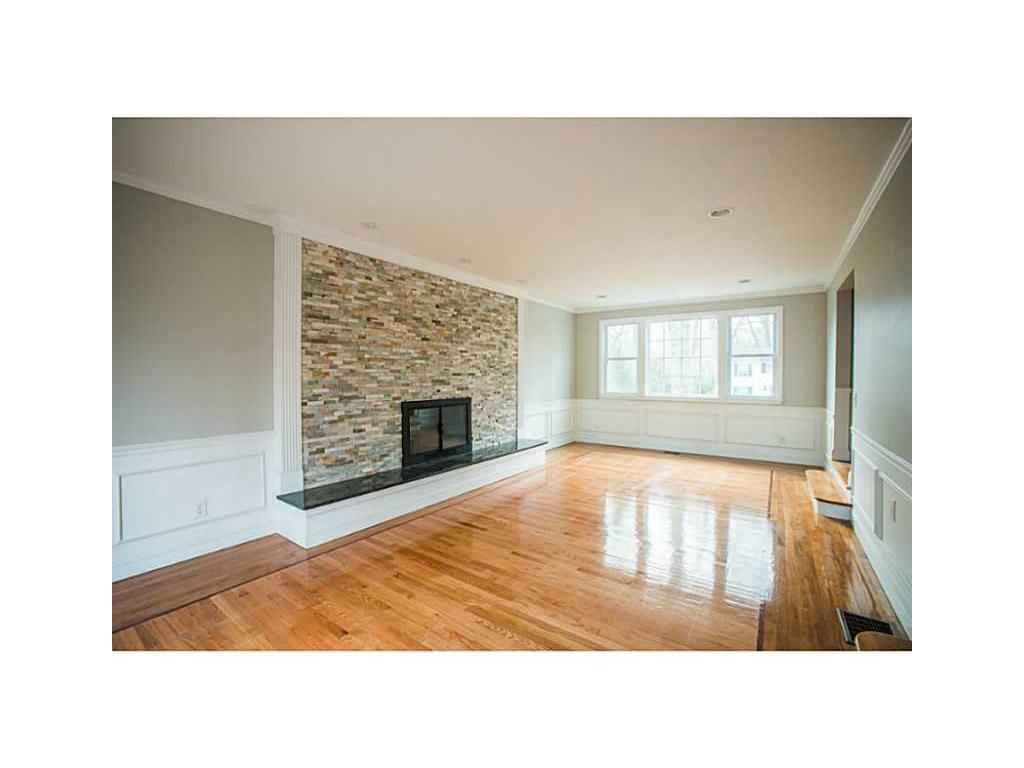 389 Red Chimney Dr, Warwick, RI 02886 photo 11