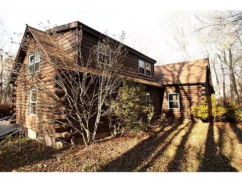 16 Walker Rd, Foster, RI 02825 photo 3