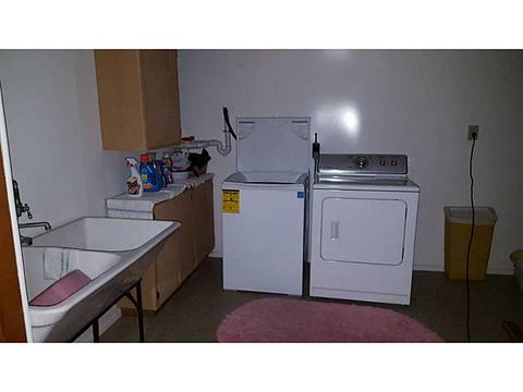 333 Potters Ave, Warwick, RI 02886 photo 20
