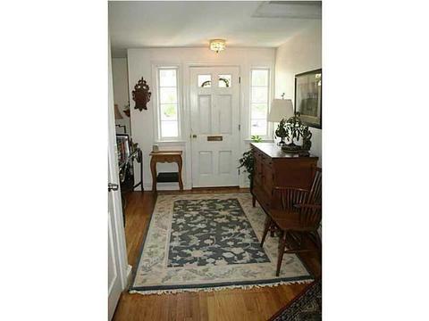 87 Audubon Rd, Warwick, RI 02888 photo 2
