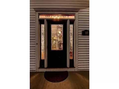 188 Prospect St, Woonsocket, RI 02895 photo 5