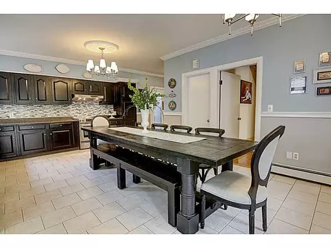 188 Prospect St, Woonsocket, RI 02895 photo 12