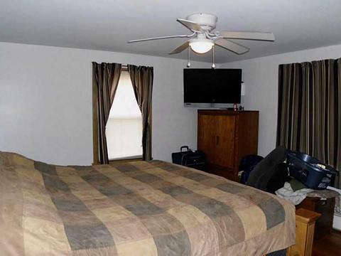 392 Mowry St, Woonsocket, RI 02895 photo 8