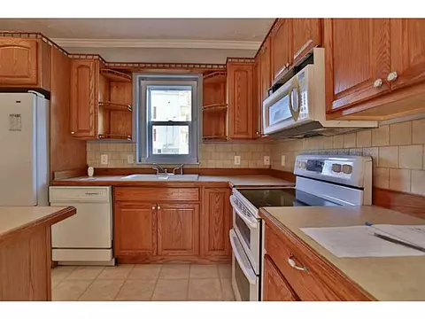 284 Transit St, Woonsocket, RI 02895 photo 11