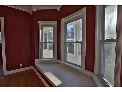 284 Transit St, Woonsocket, RI 02895 photo 15
