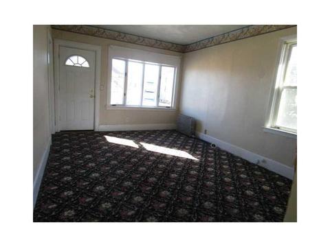 30 Delaware Ave, Warwick, RI 02888 photo 7
