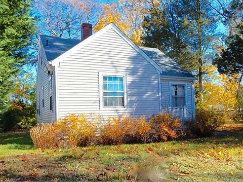 76 Newfield Ave, Warwick, RI 02888 photo 2