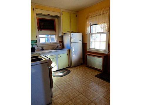 76 Newfield Ave, Warwick, RI 02888 photo 5