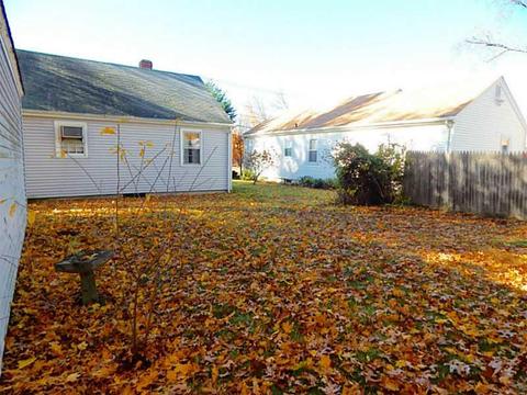76 Newfield Ave, Warwick, RI 02888 photo 16