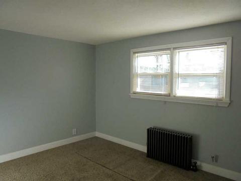 233 Harmony Ct, Warwick, RI 02889 photo 9