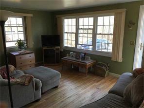 37 Graybar Rd, Warwick, RI 02888 photo 3