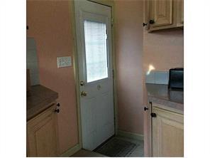 37 Graybar Rd, Warwick, RI 02888 photo 6