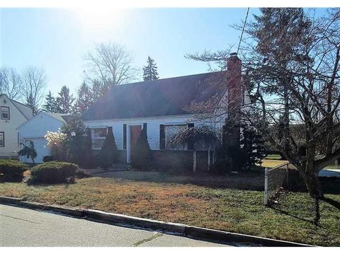 273 Pine St, Warwick, RI 02888 photo 3
