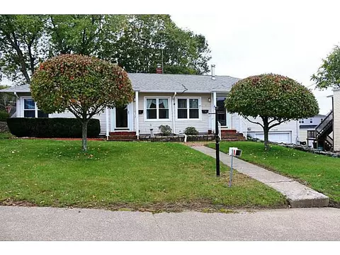 93 Hemond Ave, Woonsocket, RI 02895 photo 1