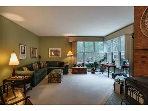 25 Brookridge Dr, Exeter, RI 02822 photo 8