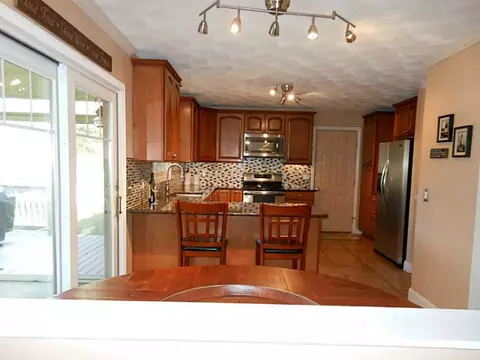 28 Silver Maple Dr, Coventry, RI 02816 photo 8