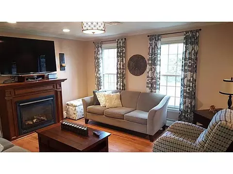 28 Silver Maple Dr, Coventry, RI 02816 photo 4