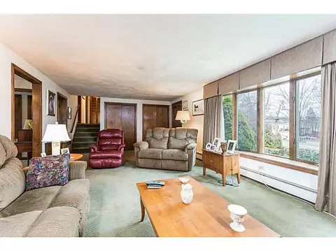 142 Read Ave, Coventry, RI 02816 photo 5