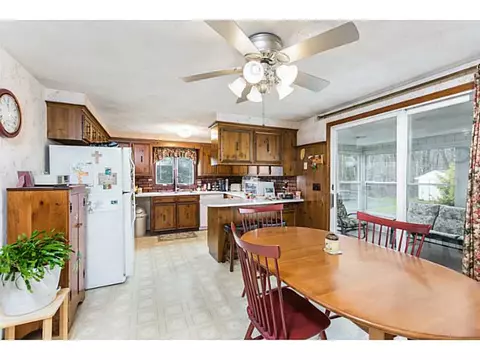 142 Read Ave, Coventry, RI 02816 photo 7