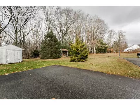 142 Read Ave, Coventry, RI 02816 photo 21