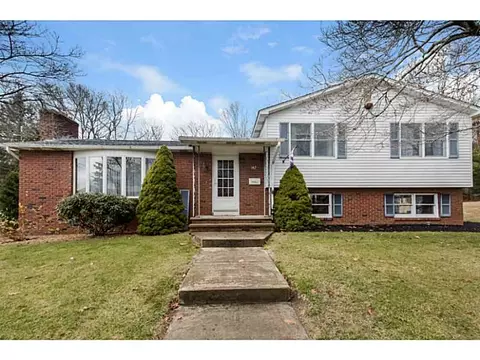 142 Read Ave, Coventry, RI 02816 photo 1