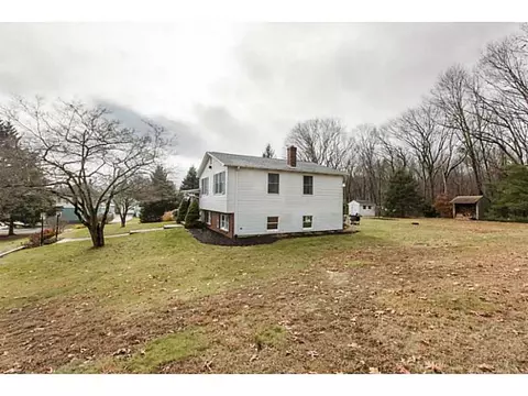 142 Read Ave, Coventry, RI 02816 photo 20