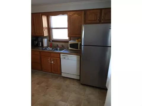147 Cavalcade Blvd, Warwick, RI 02889 photo 5