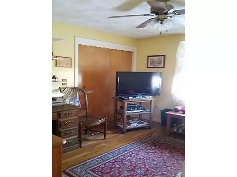 96 Winifred Ave, Warwick, RI 02889 photo 9