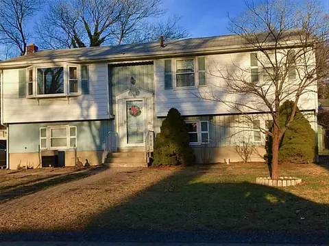 96 Winifred Ave, Warwick, RI 02889 photo 1
