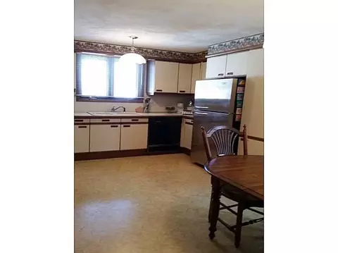 96 Winifred Ave, Warwick, RI 02889 photo 2