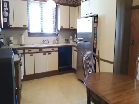 96 Winifred Ave, Warwick, RI 02889 photo 3