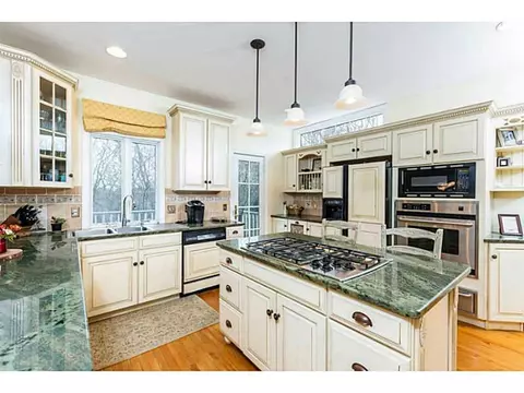 23 No Bottom Ridge Rd, Westerly, RI 02891 photo 9
