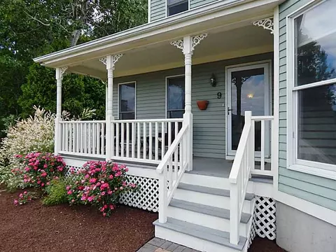 9 Sycamore Dr, Westerly, RI 02891 photo 2