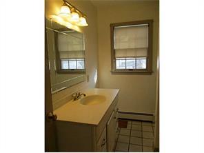 872 Cass Ave, Woonsocket, RI 02895 photo 13