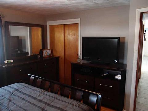 26 Armory Dr, Warwick, RI 02889 photo 9