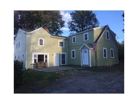 1134 E Main Rd, Middletown, RI 02842 photo 1