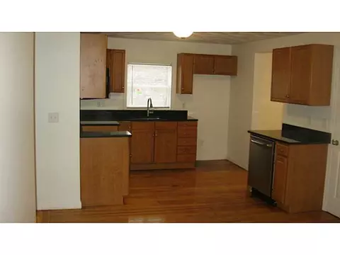 7 Bennett St, Coventry, RI 02816 photo 5