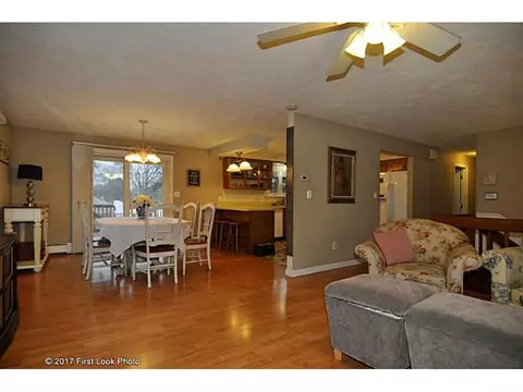 34 Beth Ave, Warren, RI 02885 photo 5
