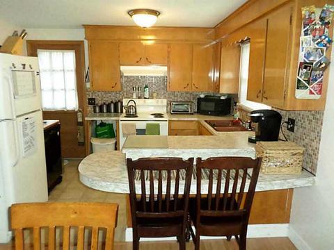 82 Heather Dr, Woonsocket, RI 02895 photo 5