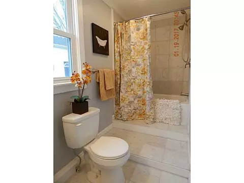 84 Uncas St, Warwick, RI 02889 photo 13