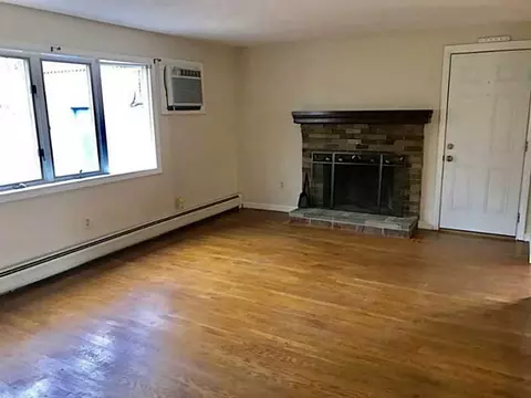 306 Talcott St, Woonsocket, RI 02895 photo 5
