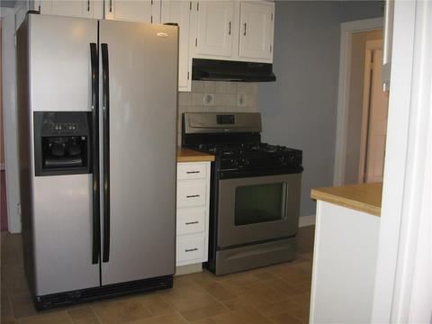 93 Larkin Ave, Warwick, RI 02886 photo 4