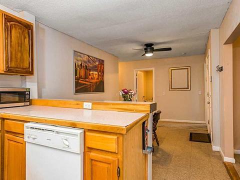 195 Boyden St, Woonsocket, RI 02895 photo 8