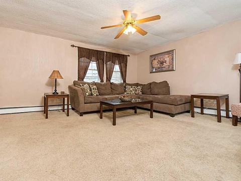 195 Boyden St, Woonsocket, RI 02895 photo 4