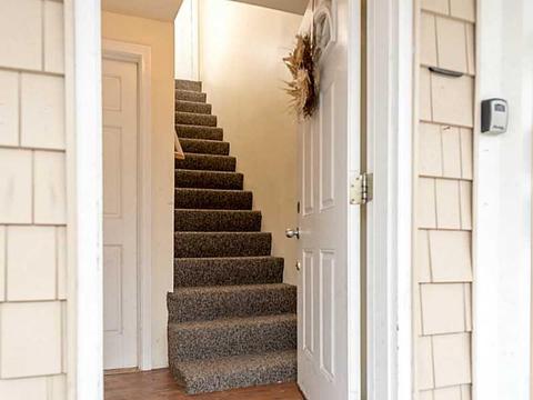 195 Boyden St, Woonsocket, RI 02895 photo 3