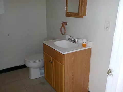 156 W School St, Woonsocket, RI 02895 photo 11